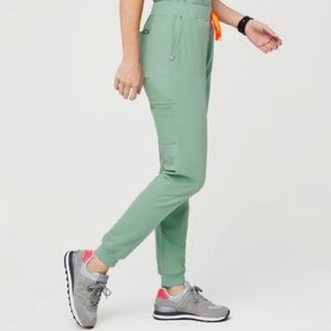 FIGS jade limited edition jogger set xs